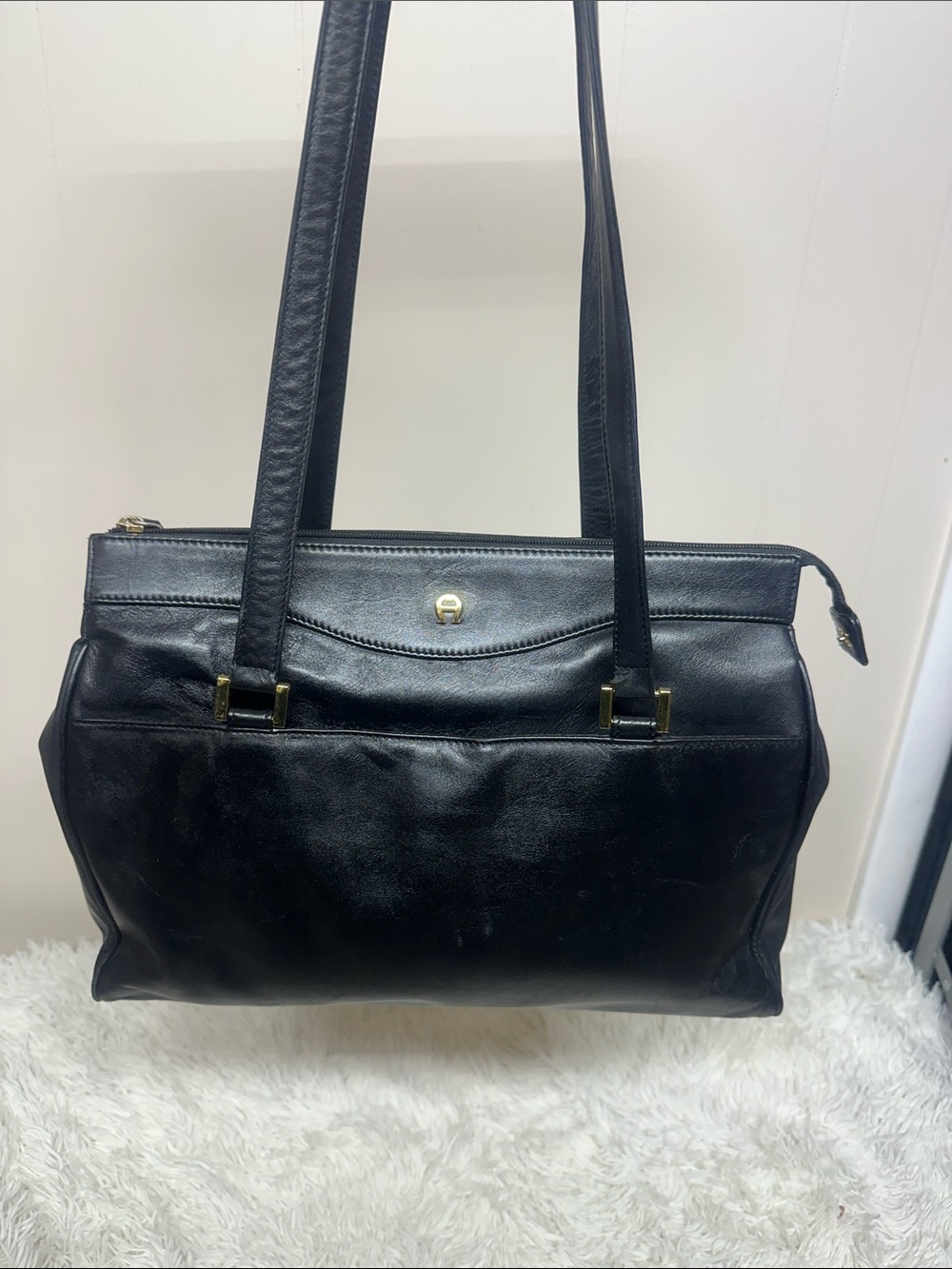 Etienne Aigner Black Leather Tote Shoulder Bag with Gold Accents lots of storage